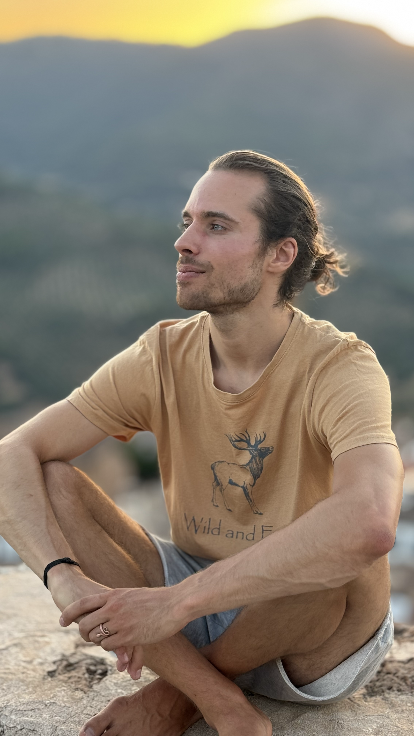 Filip Krzyzanowski sitting calmly in the Spanish mountains